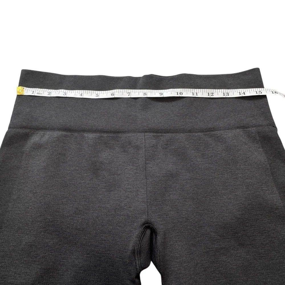Lululemon Woman’s Seamlessly Street Crop Leggings Heathered Charcoal Gray Sz 10